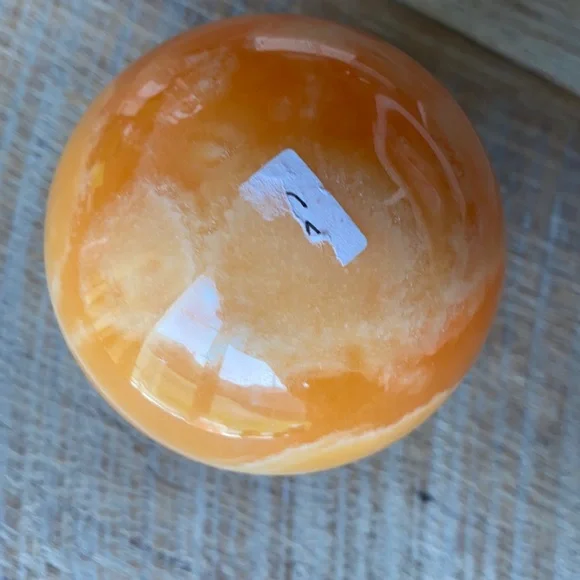 Orange calcite sphere - Picture 4 of 4